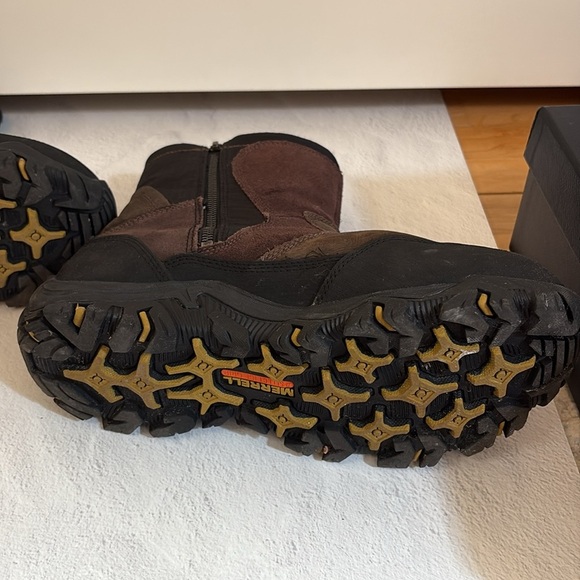 Merrell Fullbench Thinsulate Side Zip Tactical boots in brown suede and black. - Picture 4 of 10